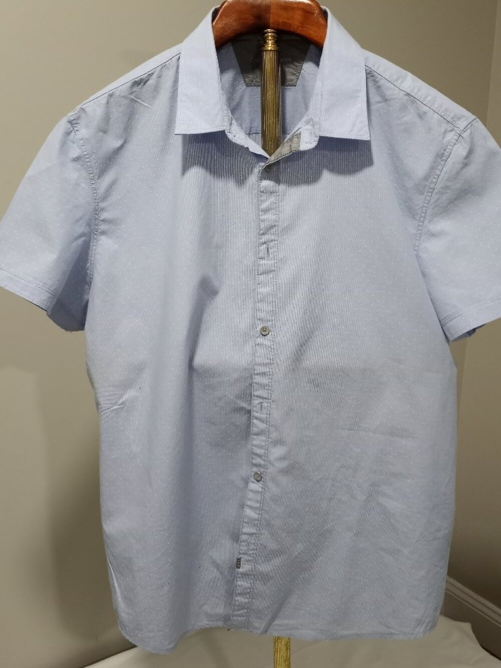 CALVIN KLEIN JEANS MENS SHORT SLEEVE DRESS SHIRT LIGHT BLUE DOTS SIZE XL